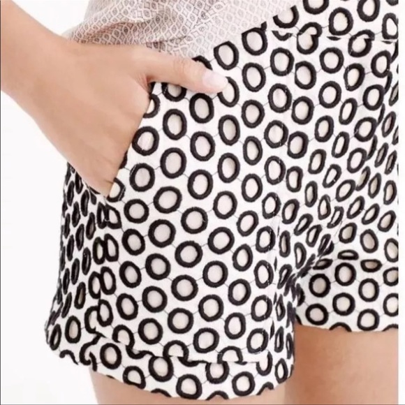 J. Crew Eyelet Short - Blush, Cream, Black Size 6 - Picture 3 of 14